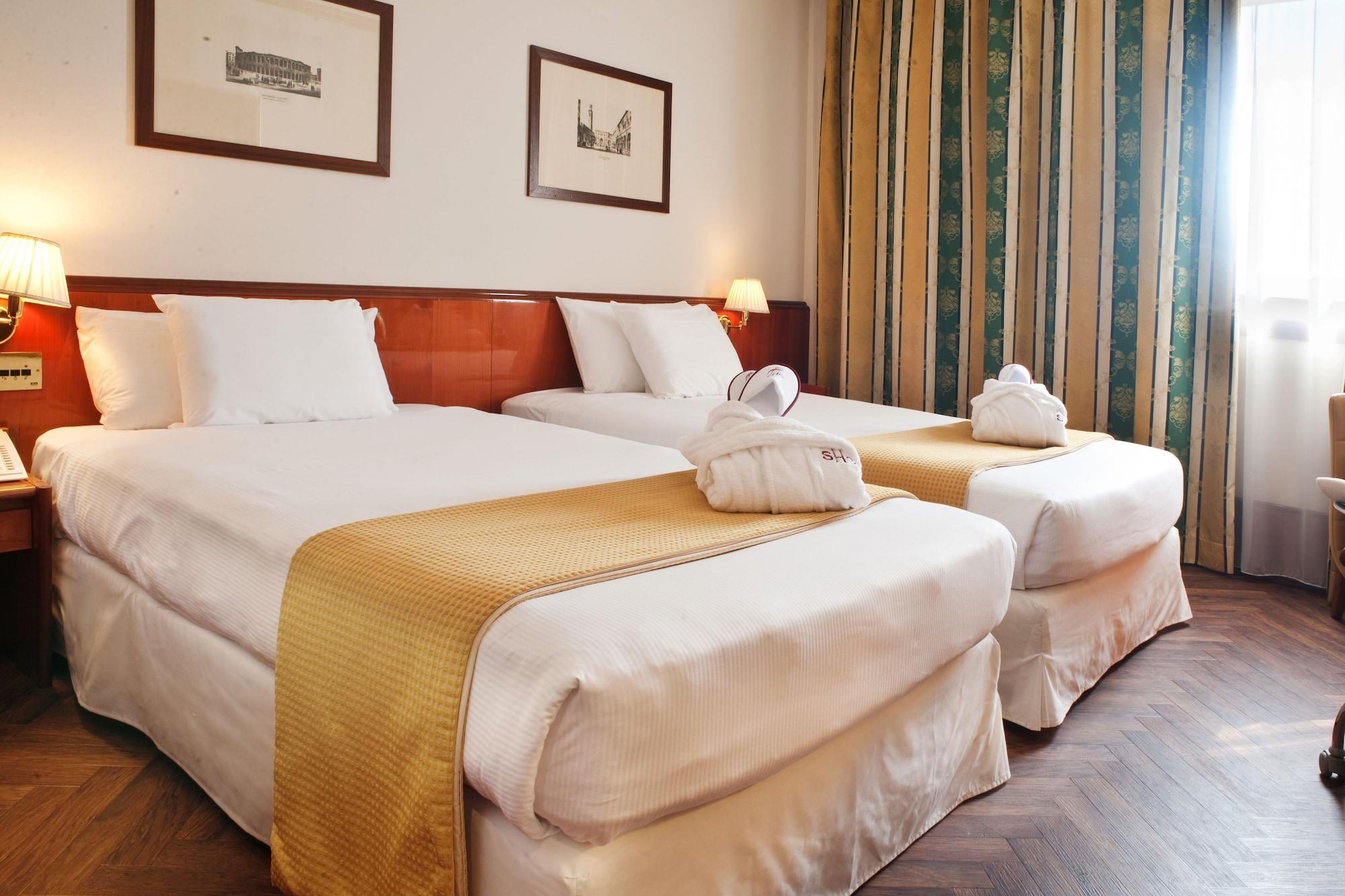 SHG Hotel Catullo Verona Est San Martino Buon Albergo Esterno foto